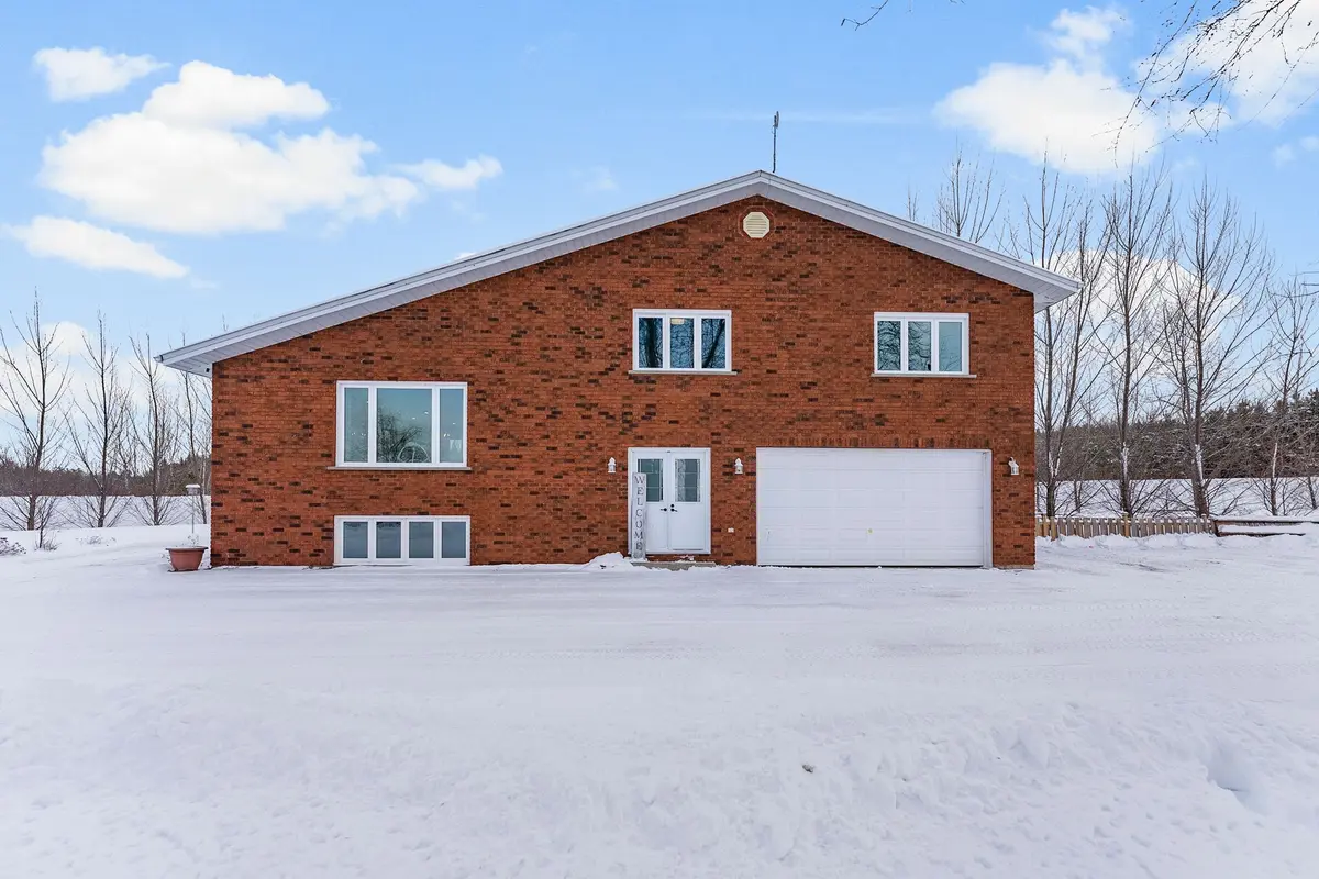 86 Township Park RD, North Algona Wilberforce, ON K0J 1T0