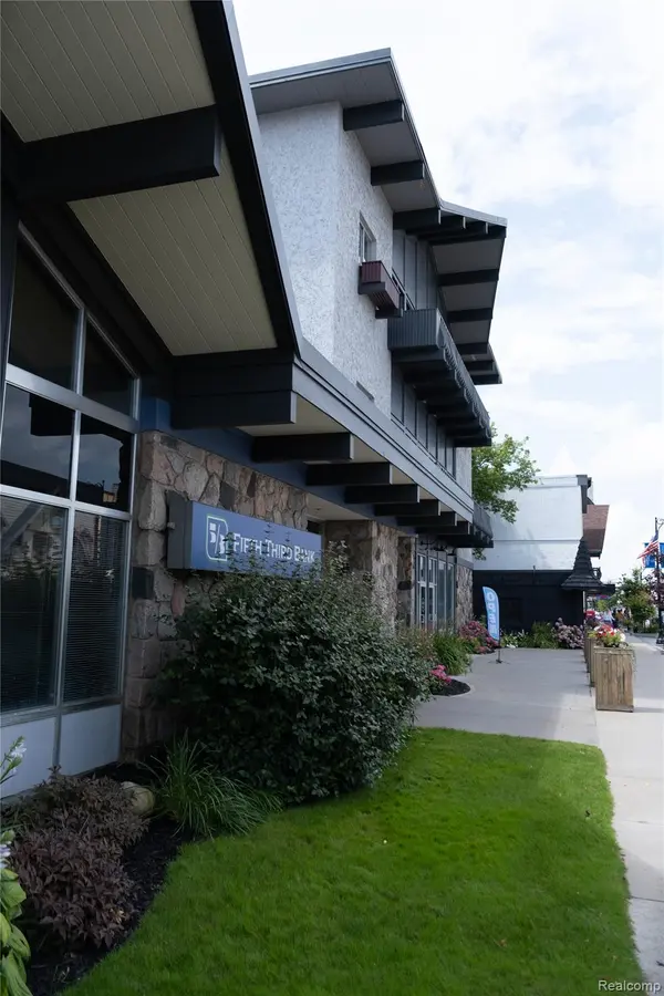 123 W Main ST, Gaylord, MI 49735