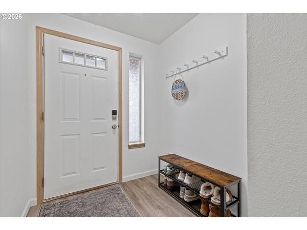 13949 BEAVERCREEK RD #102, Oregon City, OR 97045