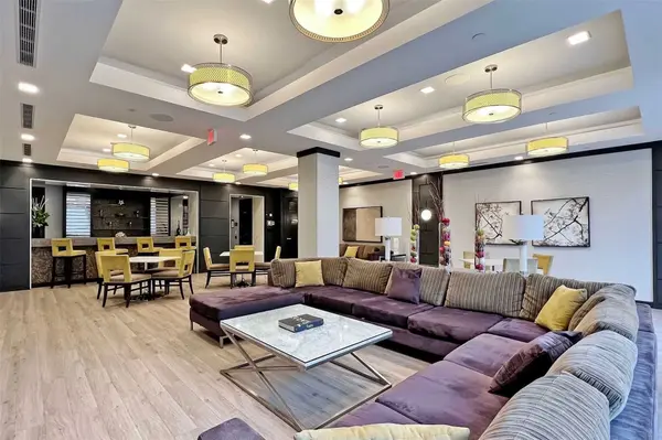 18 Graydon Hall DR #2511, Toronto C13, ON M3A 0A4