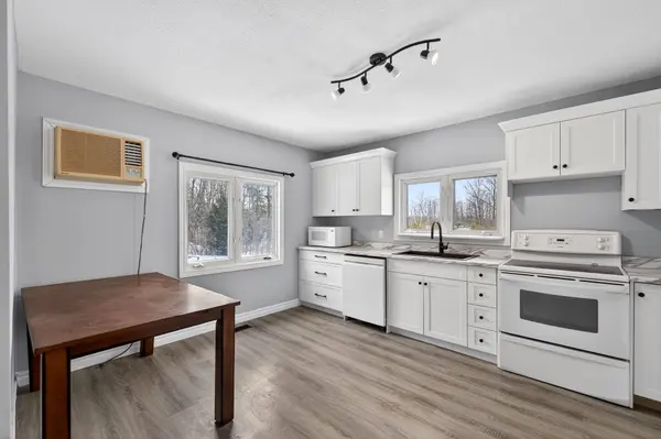 12452 Road 38 RD, Frontenac, ON K0H 2V0