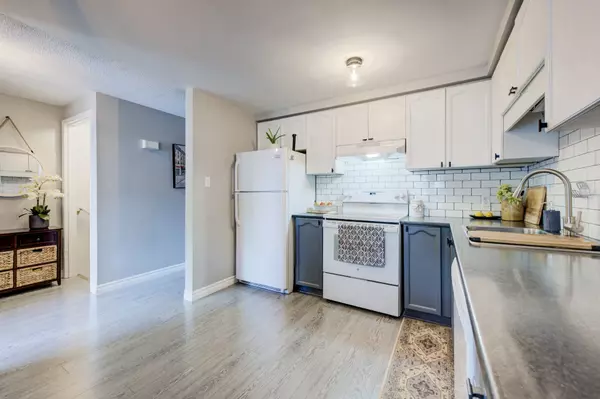 Guelph, ON N1H 8G6,180 Marksam RD #73