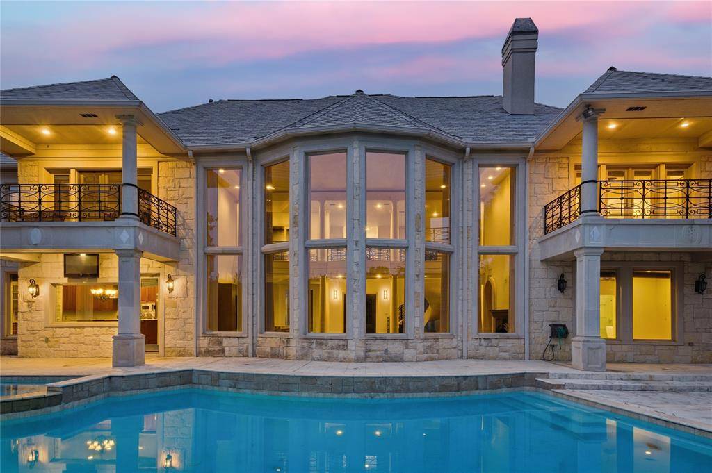 4616 Windsor Ridge Drive, Irving, TX 75038