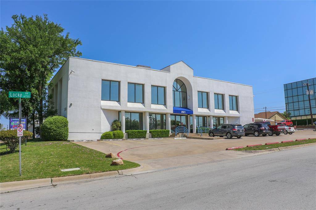 2921 Lackland Road, Fort Worth, TX 76116