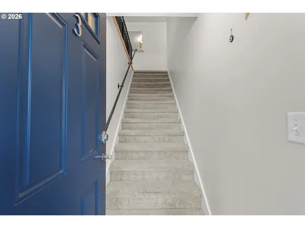 1025 SW BERTHA BLVD #3, Portland, OR 97219