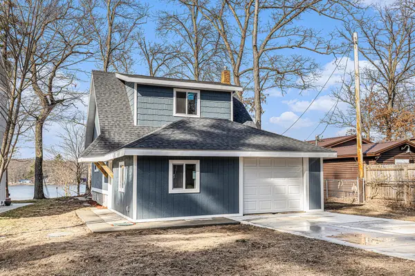 5557 Front ST, Croton Twp, MI 49337