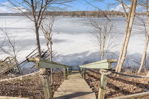 5557 Front ST, Croton Twp, MI 49337