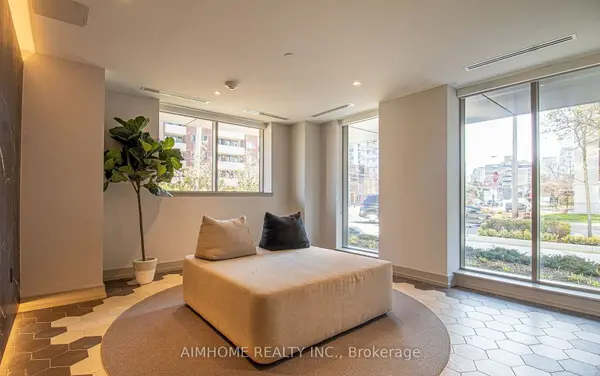 1 Cardiff RD #312, Toronto C10, ON M4P 0G2