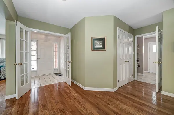 9 Sherk CRES, Kanata, ON K2K 2L4