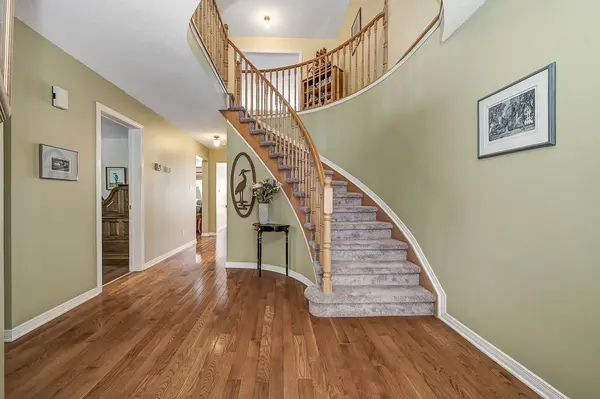 9 Sherk CRES, Kanata, ON K2K 2L4