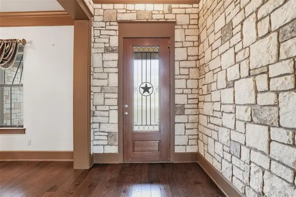 3806 Lakeshore Drive, Weatherford, TX 76087