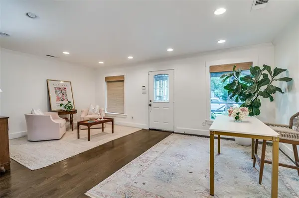 Dallas, TX 75206,5947 Goodwin Avenue