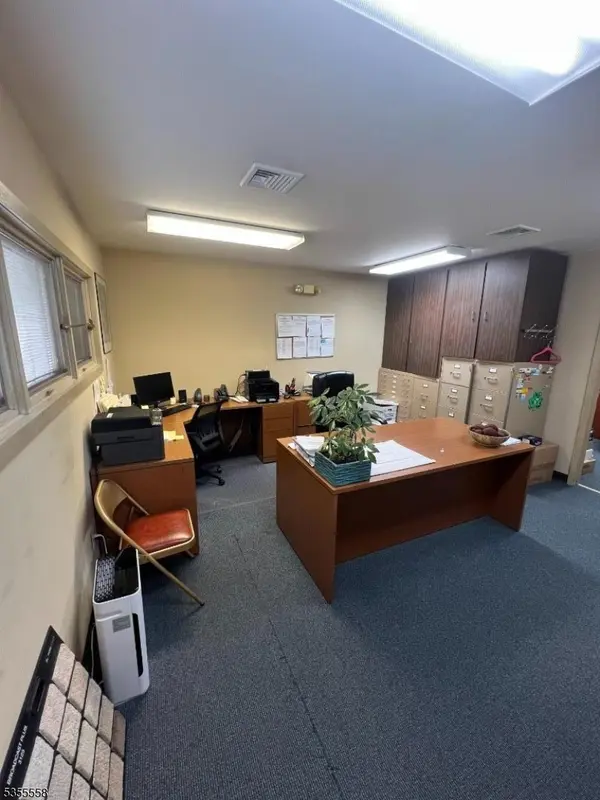 418 Union Blvd, Totowa Boro, NJ 07512