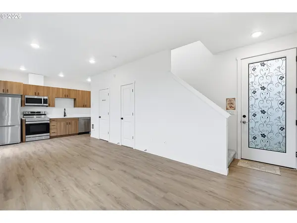 Address not disclosed, Portland, OR 97216