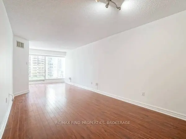 33 University AVE #604, Toronto C01, ON M5J 2S7