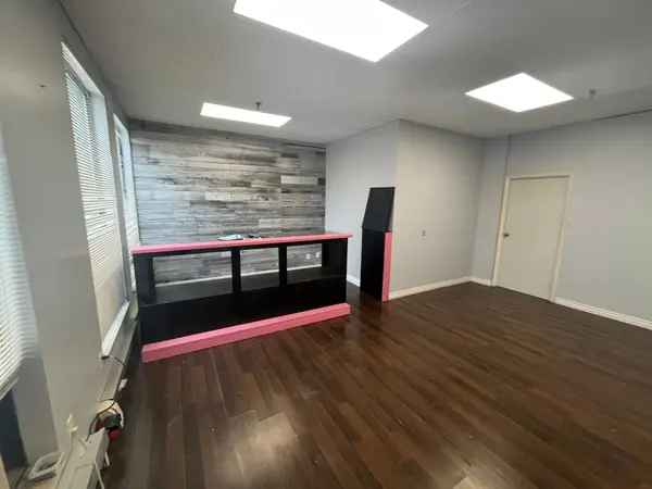 1080 Brock RD #1, Pickering, ON L1W 3H3