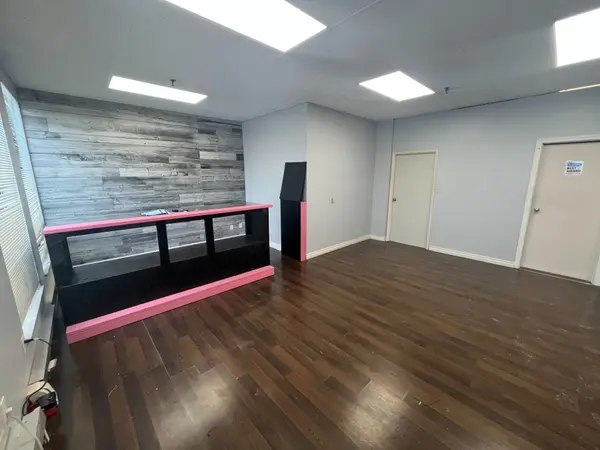 1080 Brock RD #1, Pickering, ON L1W 3H3