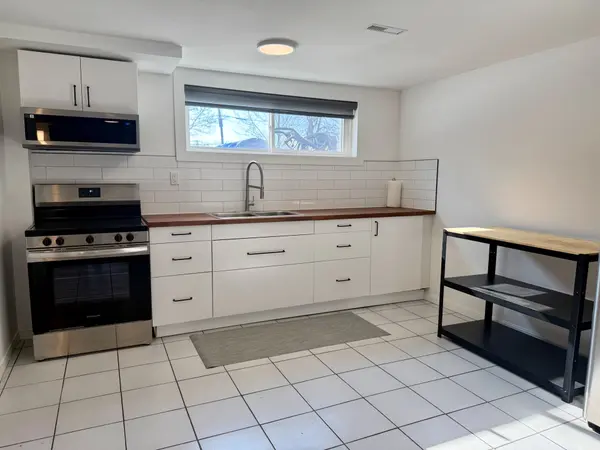 Brampton, ON L6V 1X3,81 Post RD #Lower