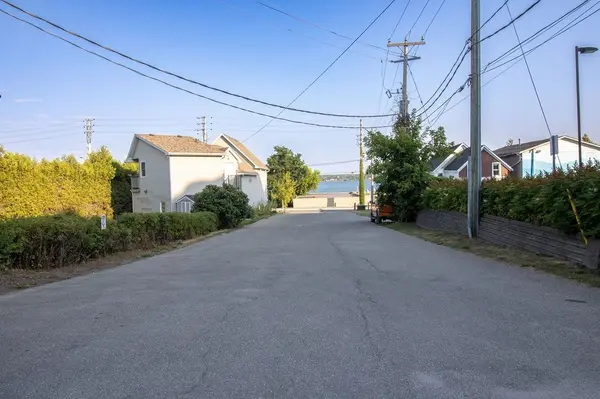 27 King ST E, Brockville, ON K6V 1A7