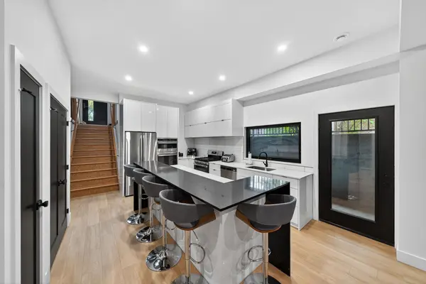 417 Baseline RD E #3, London South, ON N6C 2P5