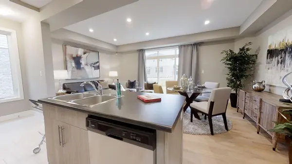 2250 Southport CRES, London South, ON N6M 0A1