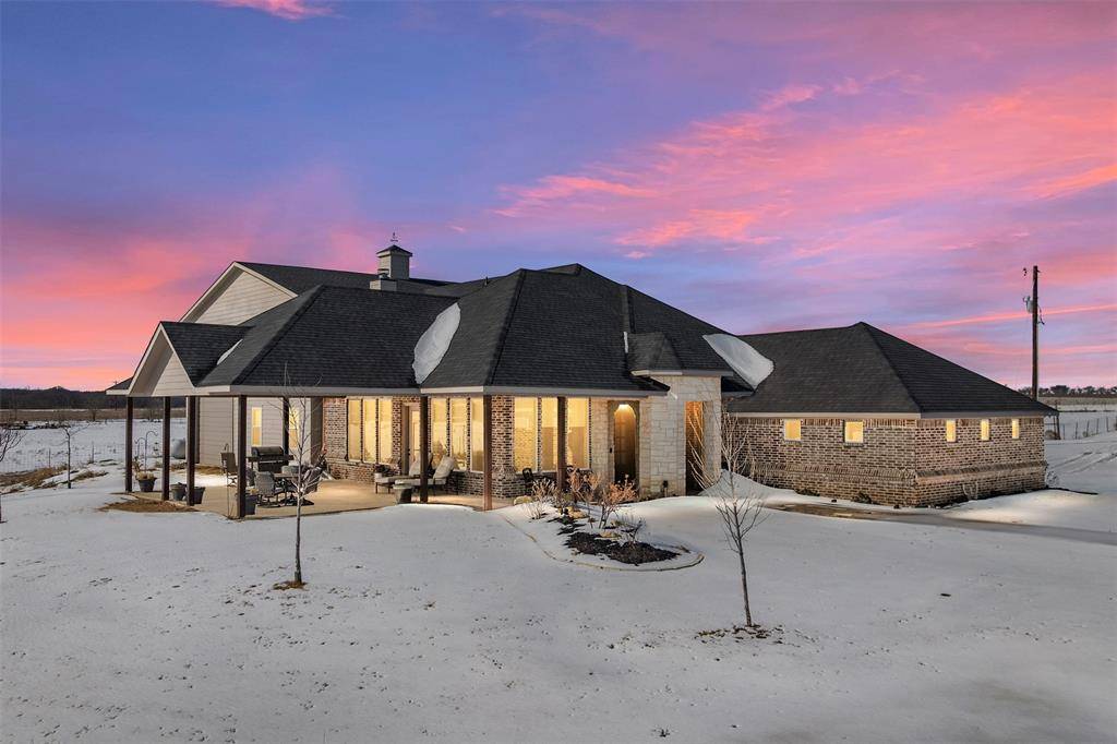 2790 W FM 922 Road, Valley View, TX 76272