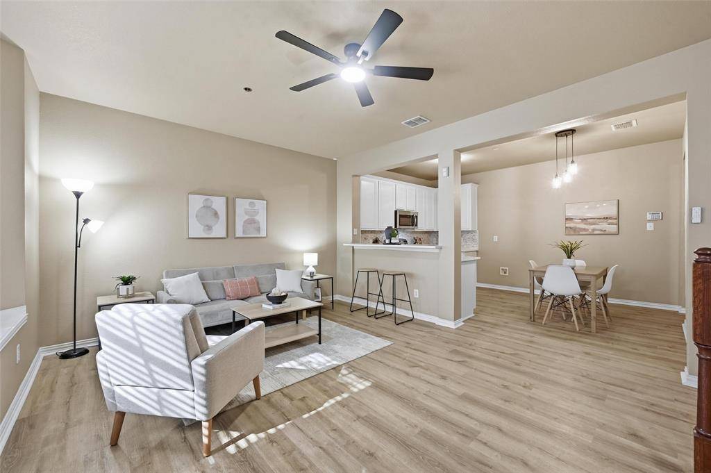 2522 Durango Ridge Drive, Bedford, TX 76021