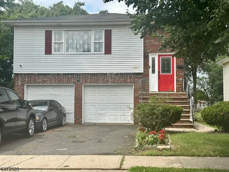 1330 Stockton St, Rahway City, NJ 07065