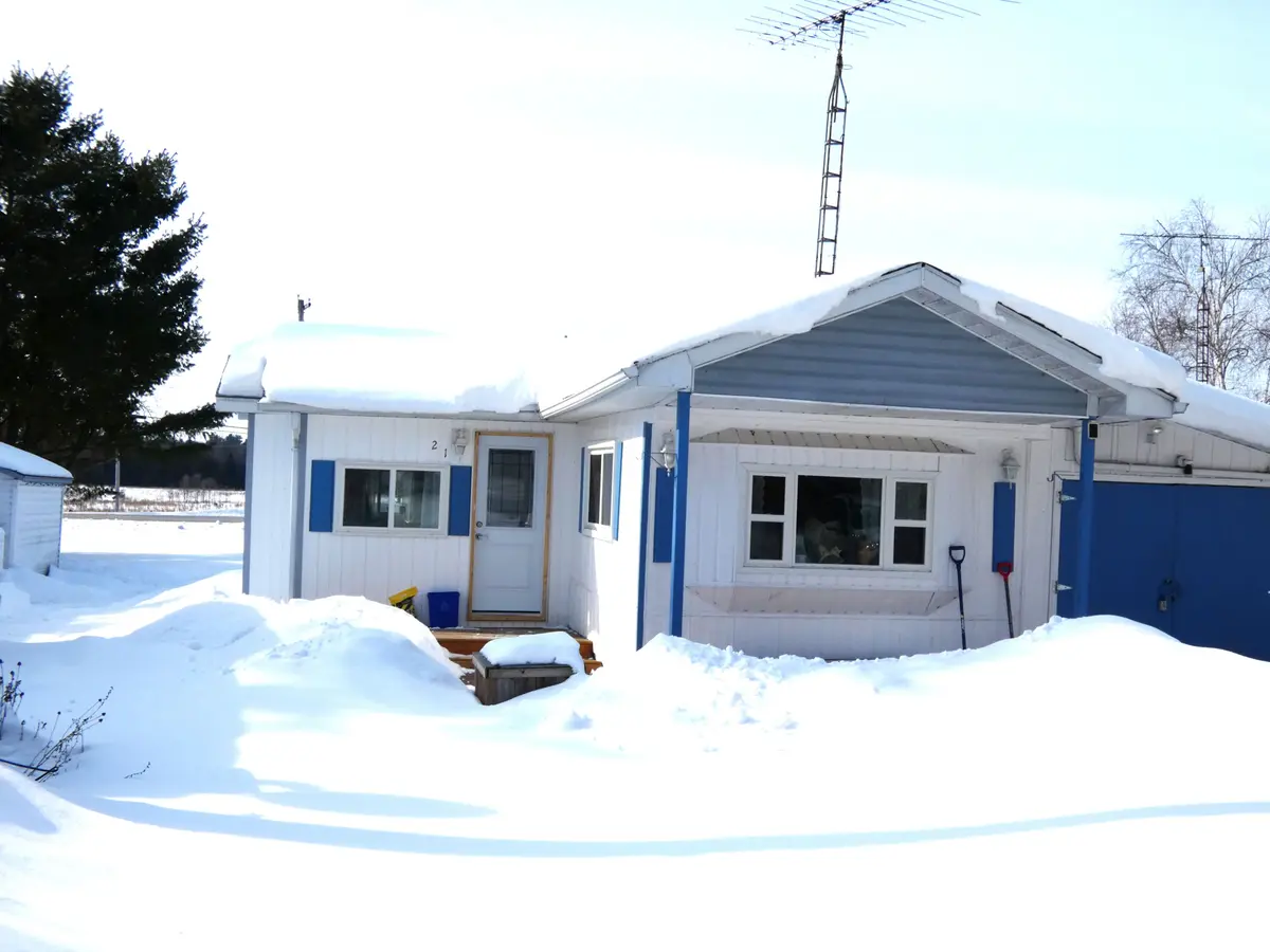 1645 County Road 42 RD W #21, Rideau Lakes, ON K0G 1E0