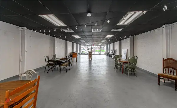 126 W Louisiana Avenue, Vivian, LA 71082