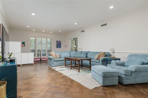 6126 Averill Way #103W, Dallas, TX 75225