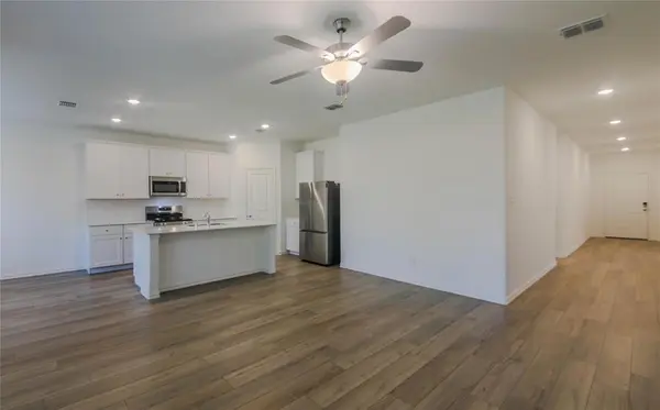 127 Jenkinson Drive, Fate, TX 75189