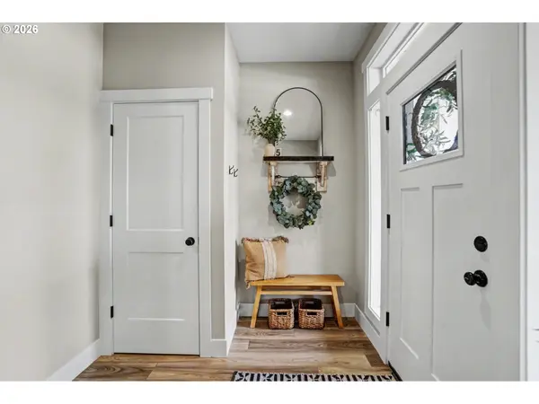 511 NW BYERS LN, Dallas, OR 97338