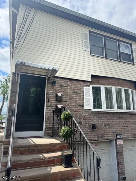 39 STECHER ST UNIT 2 #2, Newark City, NJ 07112