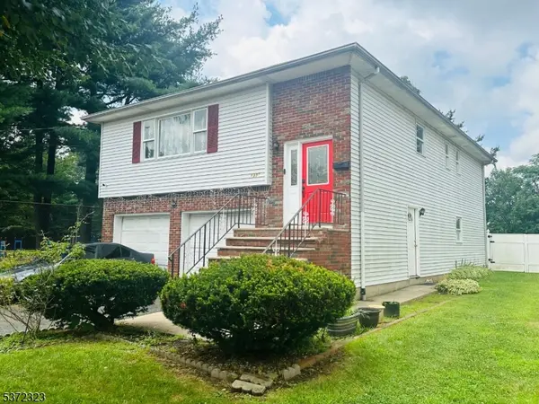 1330 Stockton St, Rahway City, NJ 07065