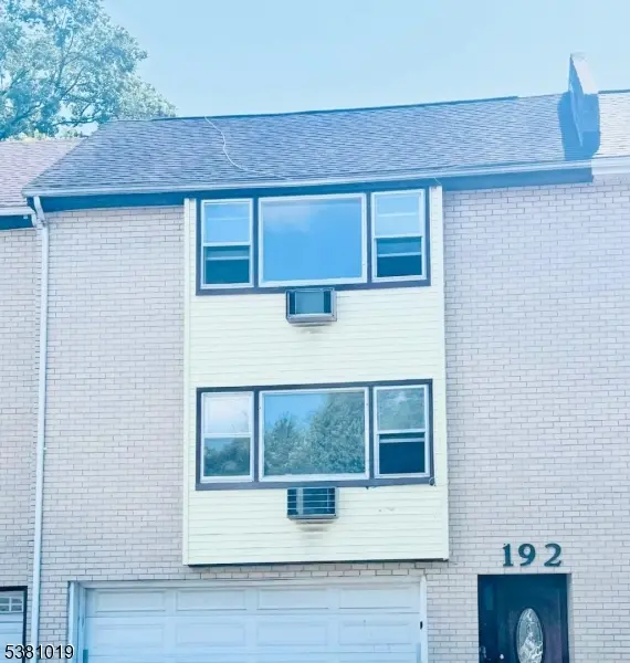192 PARK ST UNIT 2, East Orange City, NJ 07017