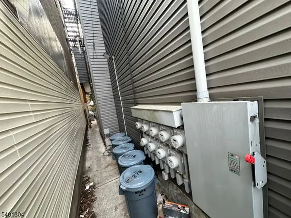 276 Ellison St, Paterson City, NJ 07501