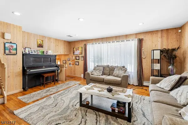 406 Kinderkamack Rd, River Edge Boro, NJ 07661