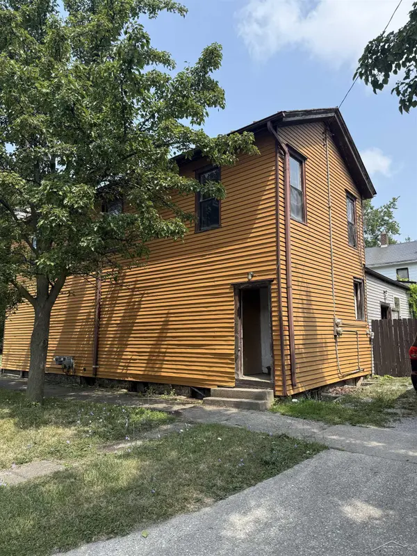 200 N Granger ST, Saginaw, MI 48602