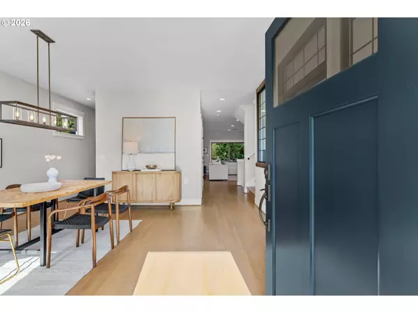 Portland, OR 97212,717 NE BEECH ST