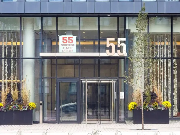 55 Cooper ST #4605, Toronto C08, ON M5E 0G1