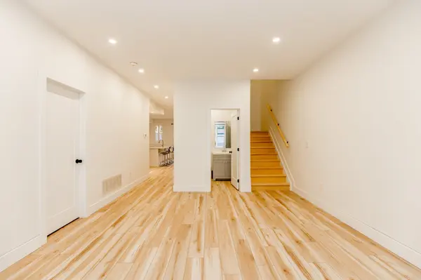 781 Oliva ST, Pickering, ON L1W 2V9