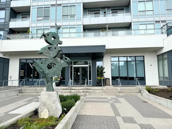 7900 Bathurst ST #425, Vaughan, ON L4J 0B8