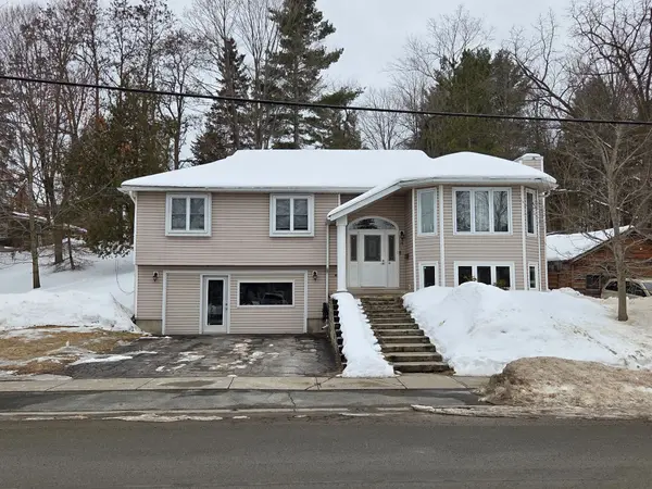 14 McCamon AVE, Tweed, ON K0K 3J0