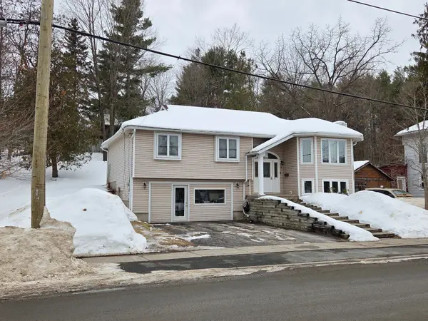 14 McCamon AVE, Tweed, ON K0K 3J0