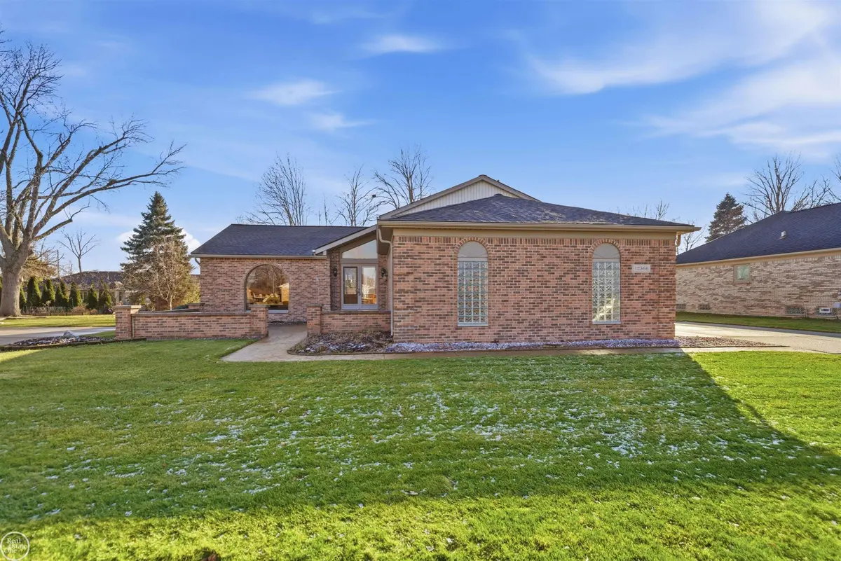 12366 Cone DR, Shelby Twp, MI 48315