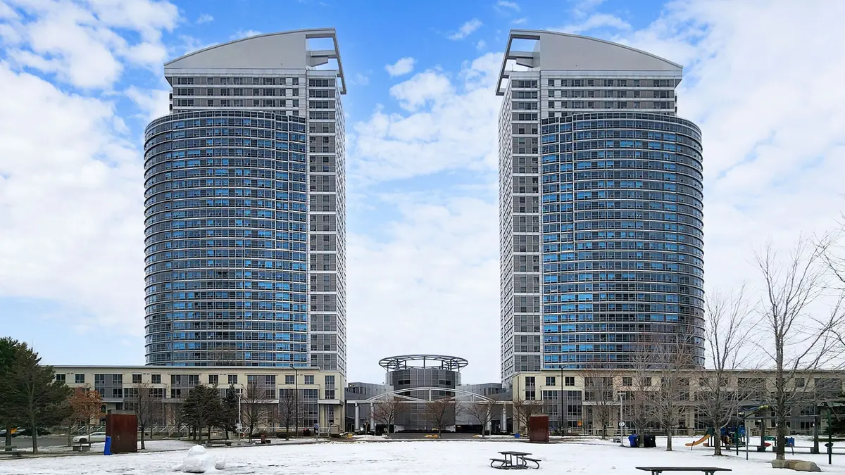 36 Lee Centre DR #3111, Toronto E09, ON M1H 3J1