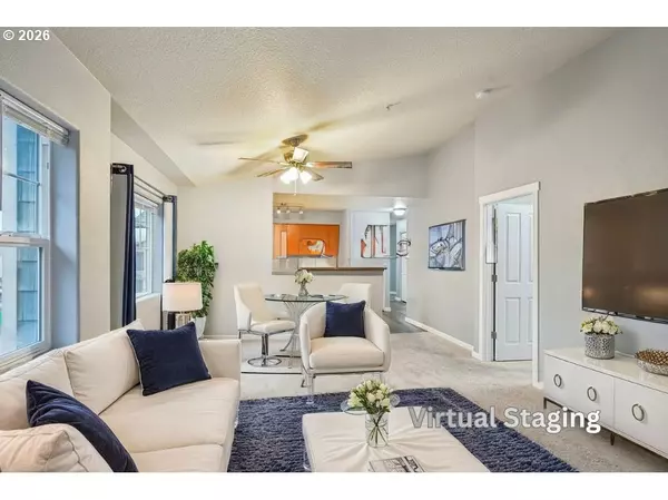 Hillsboro, OR 97006,10654 NE HOLLY ST #307