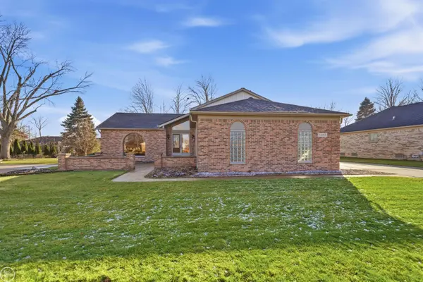 12366 Cone DR, Shelby Twp, MI 48315