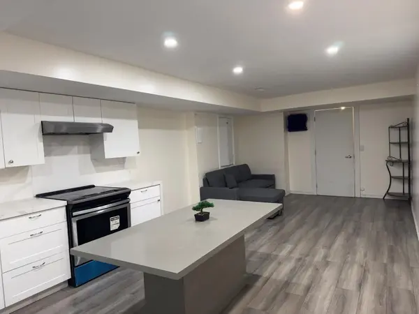 118 Blackwell CRES #Bsmt, Bradford West Gwillimbury, ON L3Z 4L4